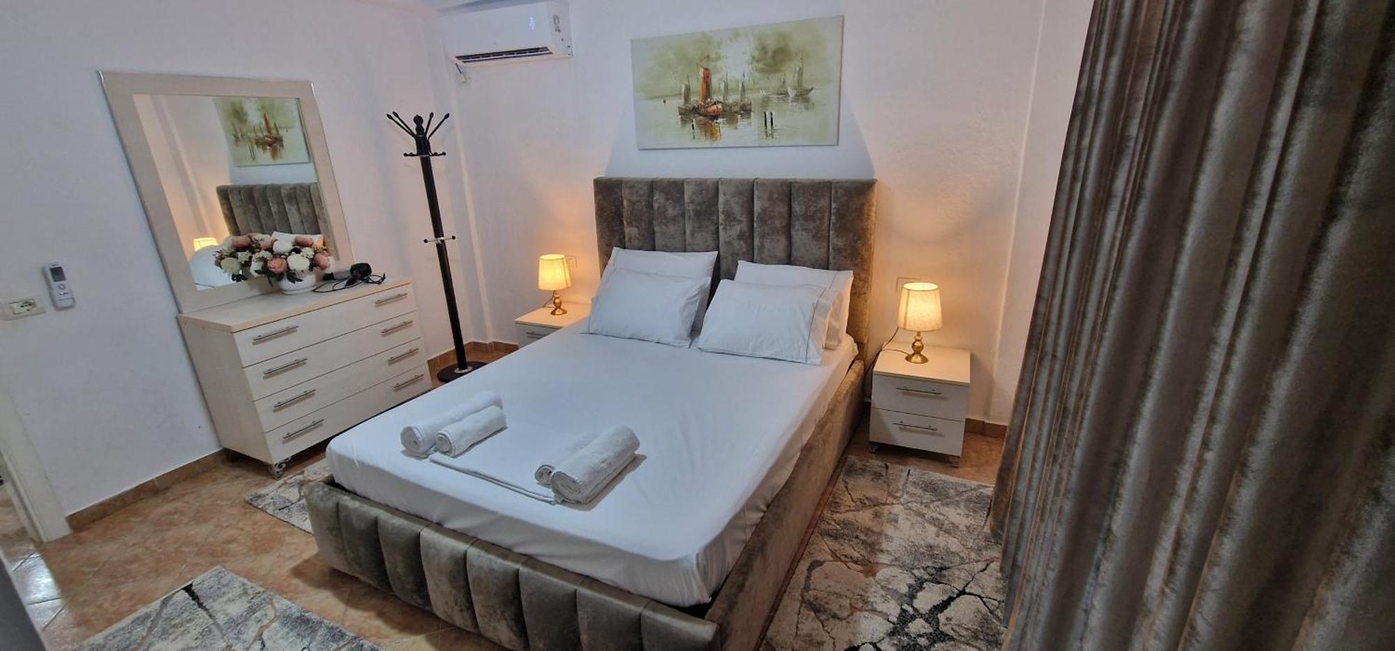 Daily Rent Apartment City Center Elbasan 6 Exterior photo